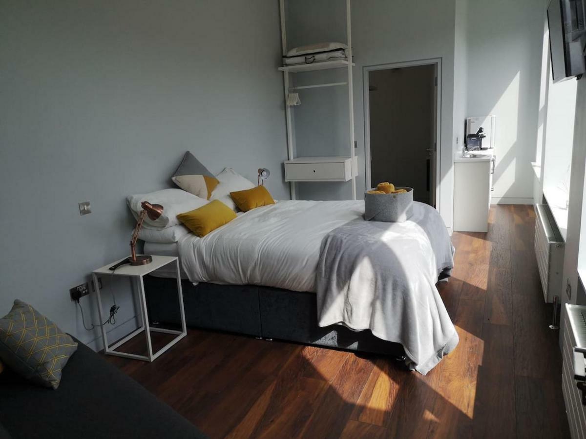 Apartment School House *